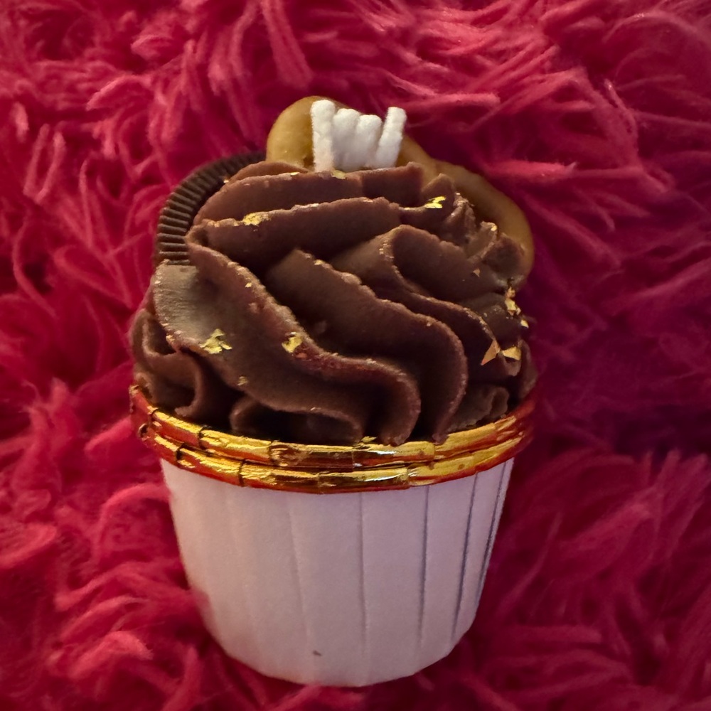 Chocolate Cupcake Decor with Gold Accents